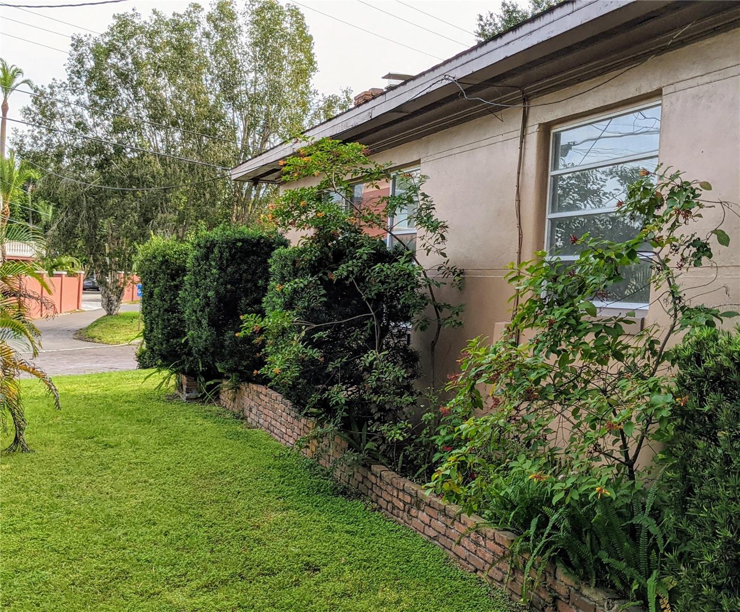 Image 33 of 42 For 1310 Woodlawn Avenue