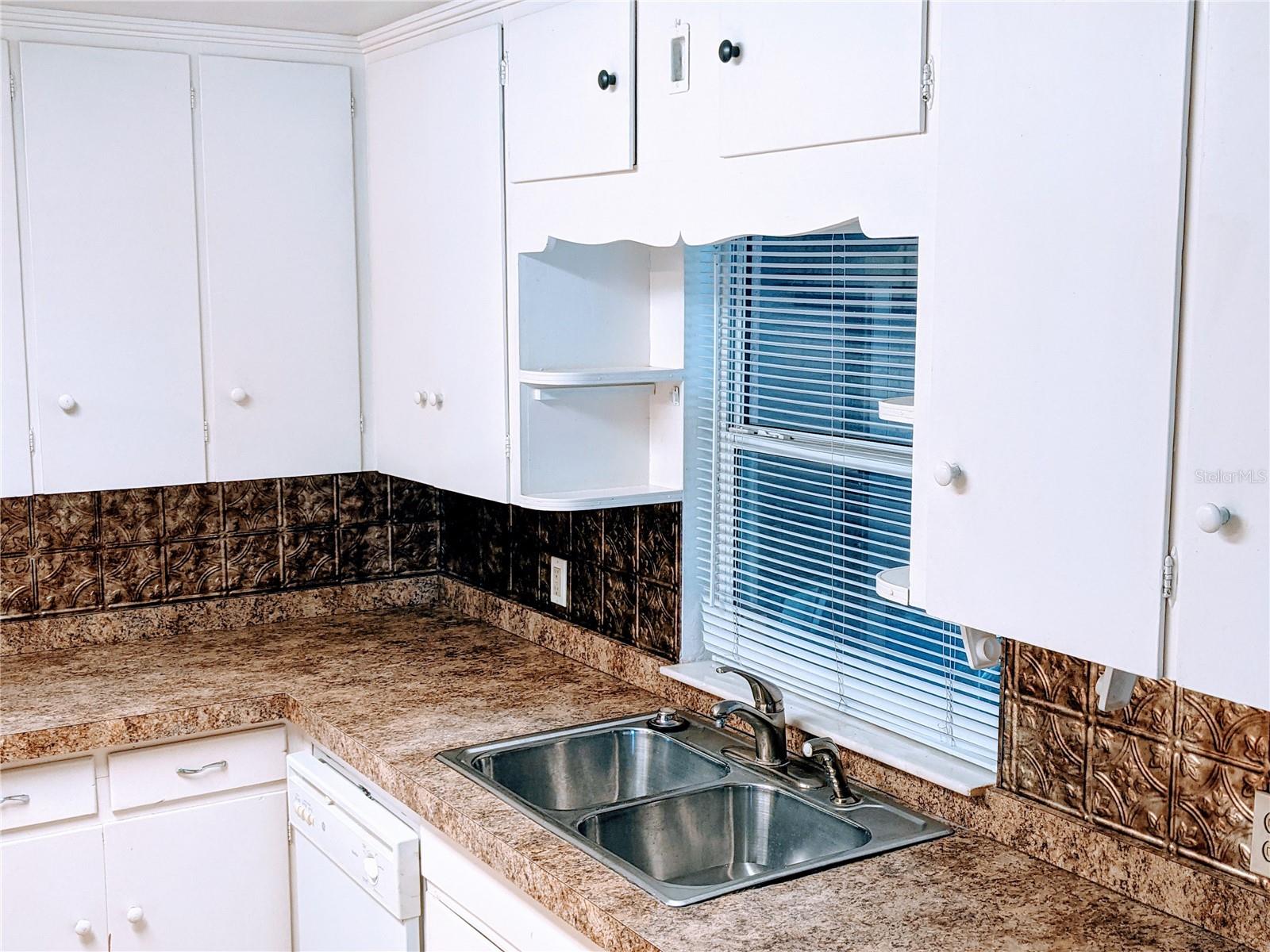 Image 37 of 42 For 1310 Woodlawn Avenue