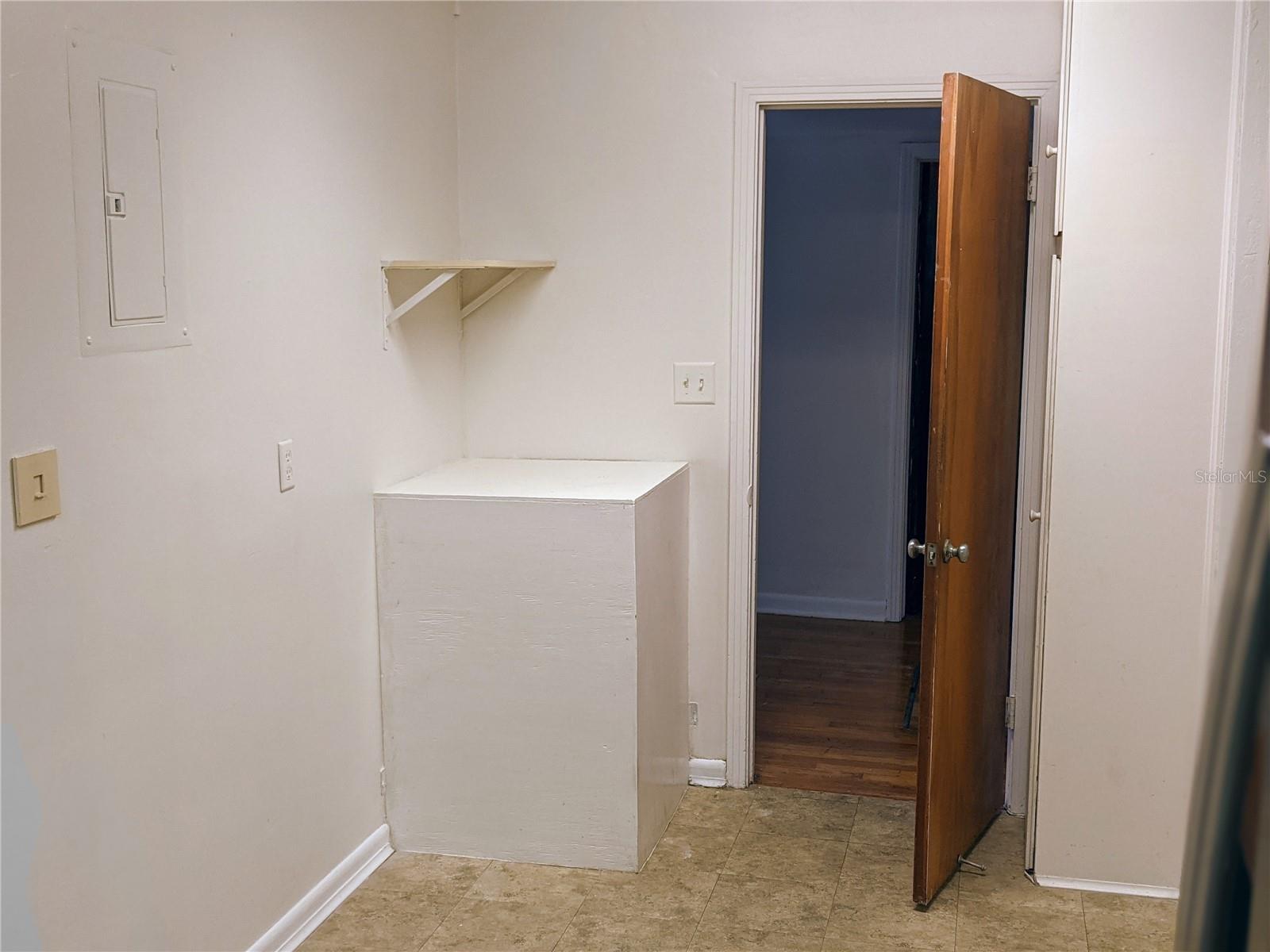 Image 39 of 42 For 1310 Woodlawn Avenue