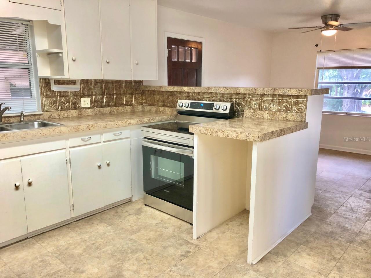 Image 9 of 42 For 1310 Woodlawn Avenue