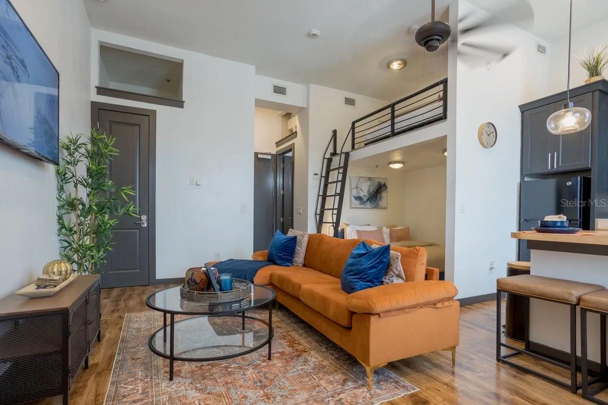 Image 2 of 16 For 2004 Howard Avenue 203