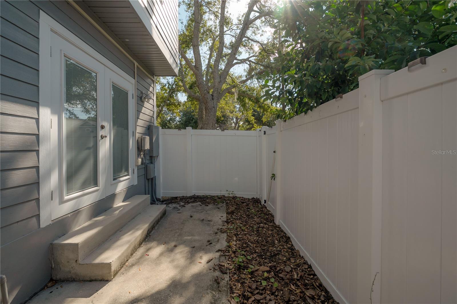 Image 17 of 30 For 4930 Elizabeth Anne Circle