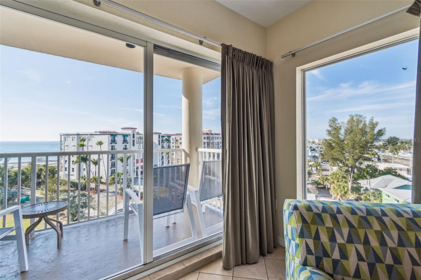 Image 22 of 61 For 12000 Gulf Boulevard 604n