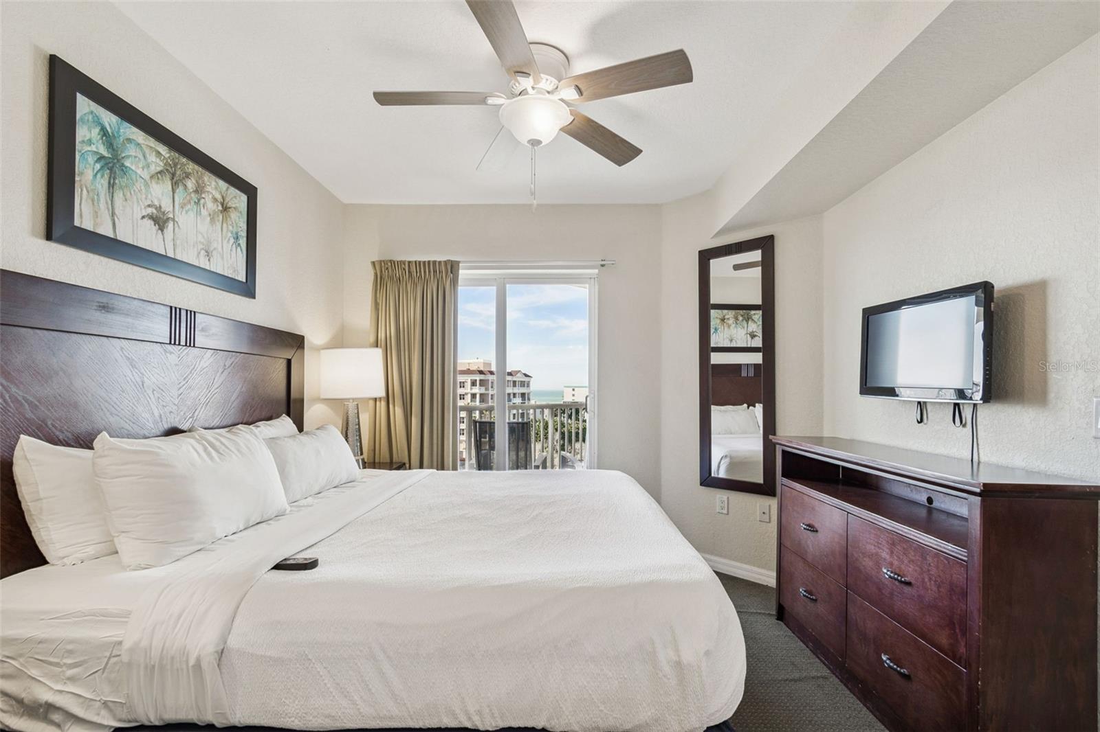 Image 27 of 61 For 12000 Gulf Boulevard 604n