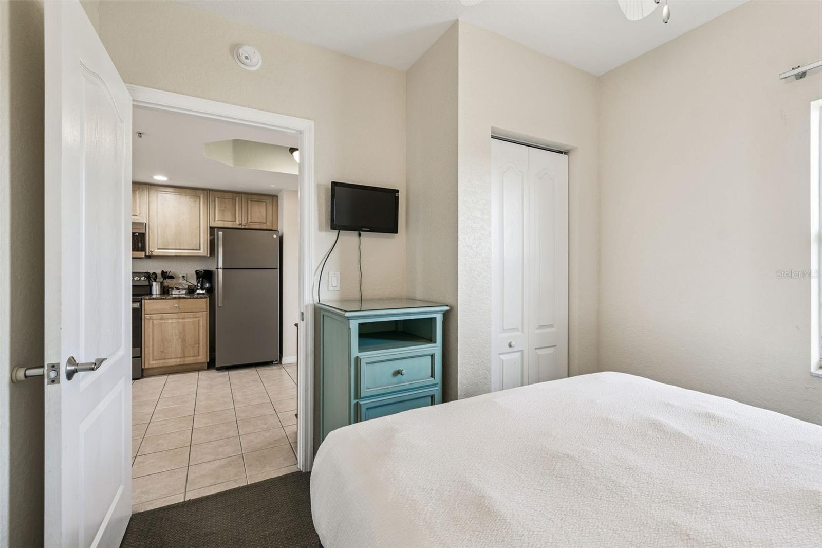 Image 32 of 61 For 12000 Gulf Boulevard 604n