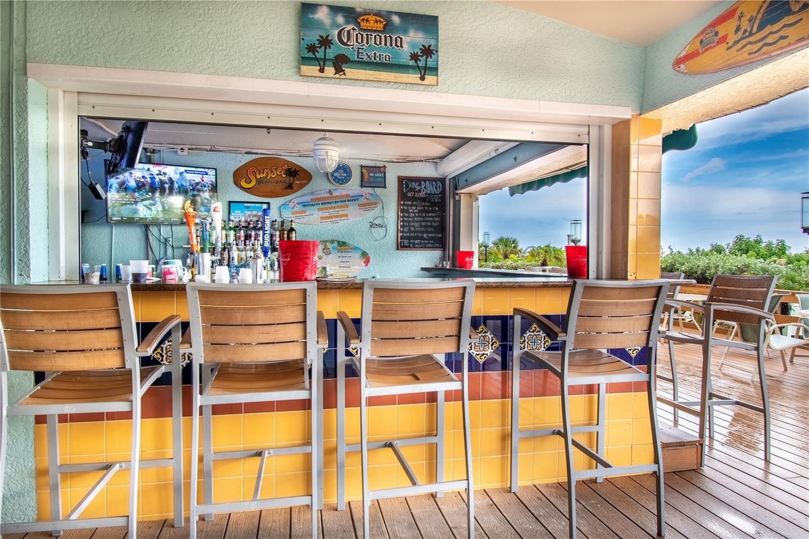 Image 43 of 61 For 12000 Gulf Boulevard 604n