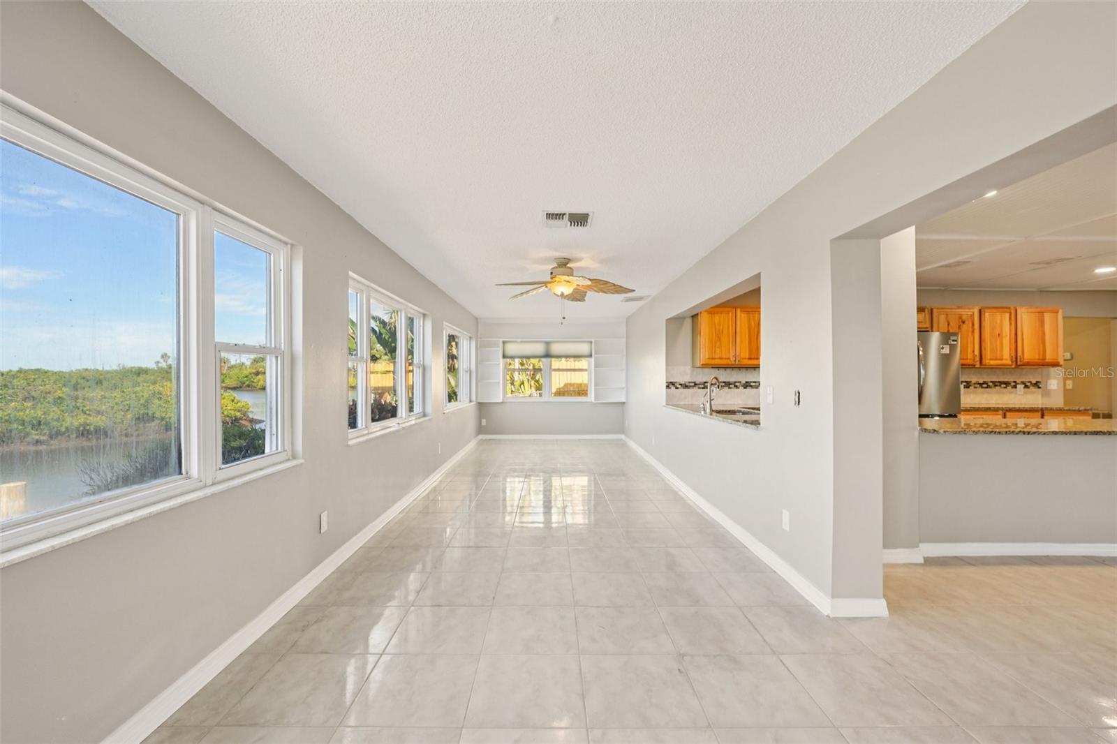 Image 22 of 24 For 9909 San Diego Way