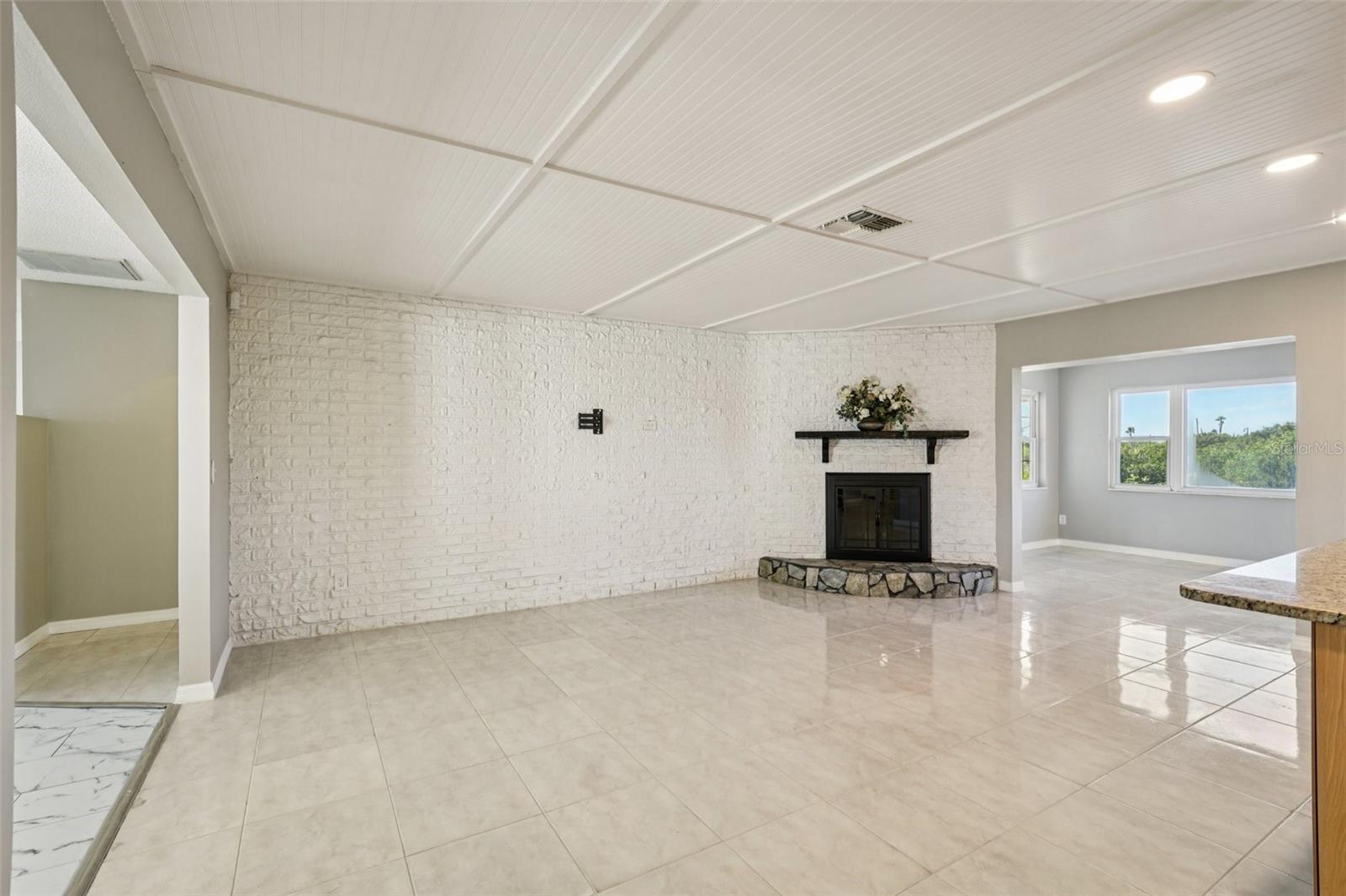 Image 23 of 24 For 9909 San Diego Way