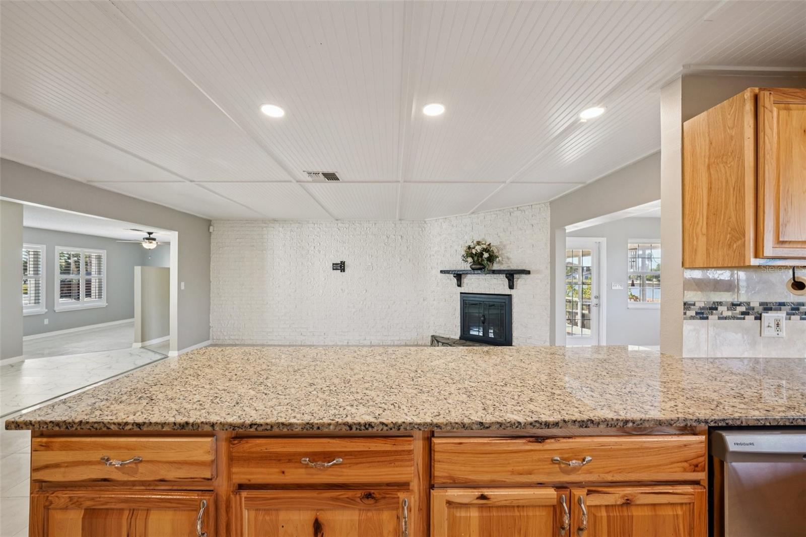 Image 5 of 24 For 9909 San Diego Way