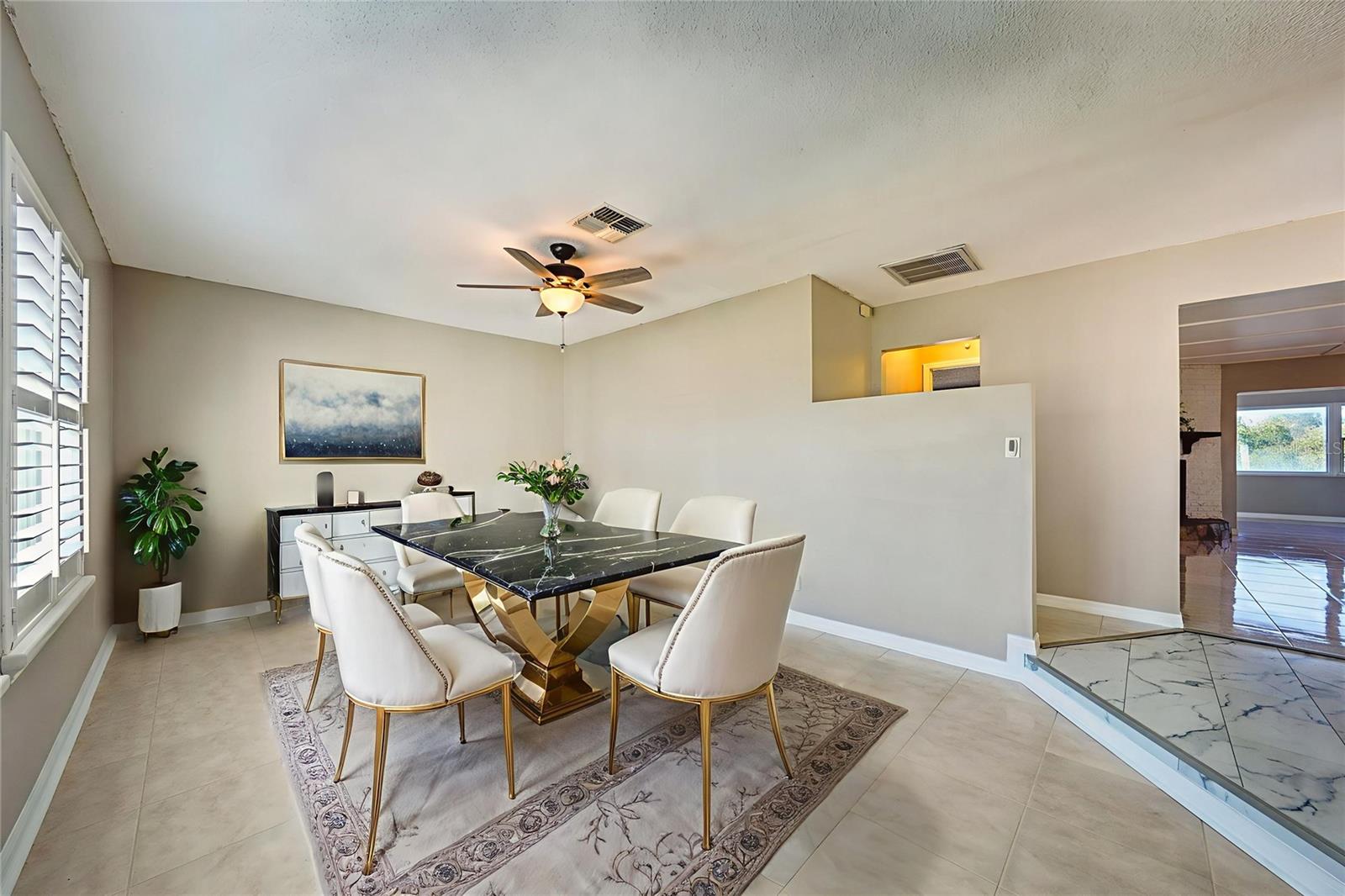 Image 8 of 24 For 9909 San Diego Way