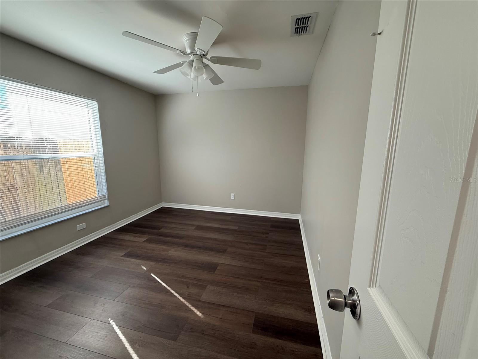 Image 22 of 30 For 1337 Coolmont Drive