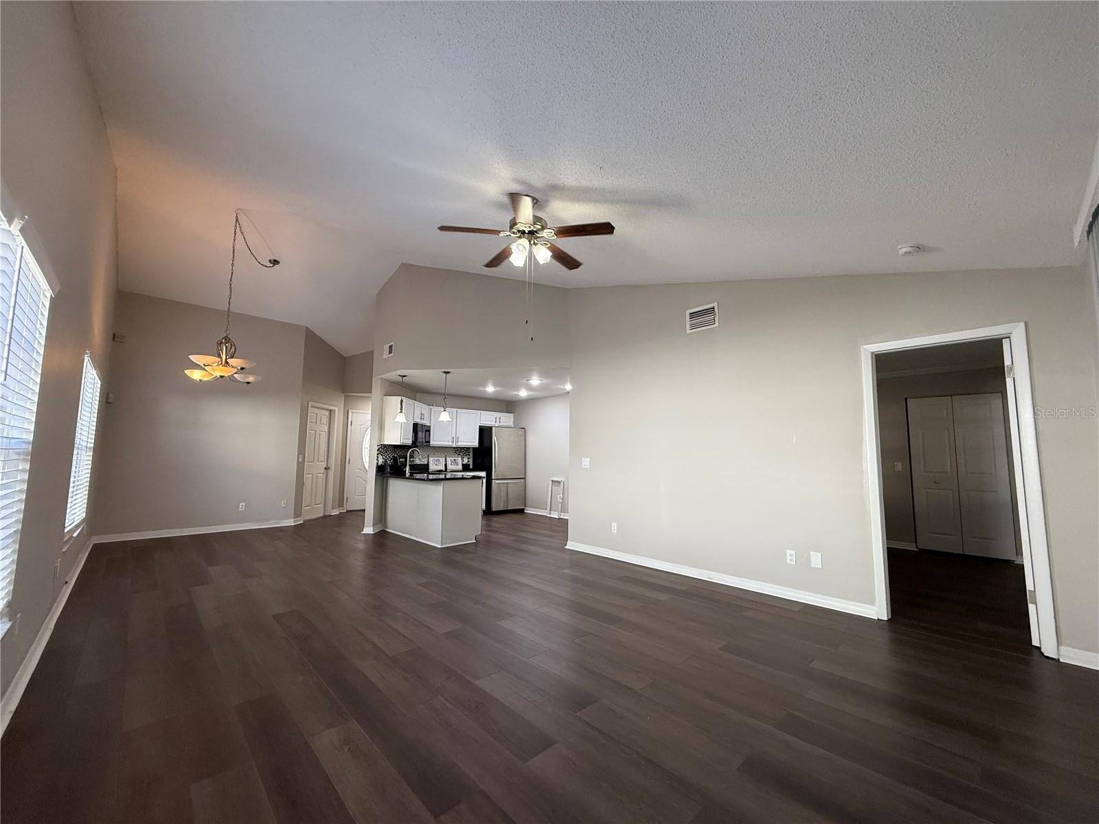 Image 6 of 30 For 1337 Coolmont Drive