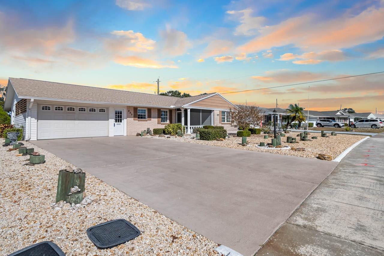 Image 31 of 80 For 829 Fox Hills Drive