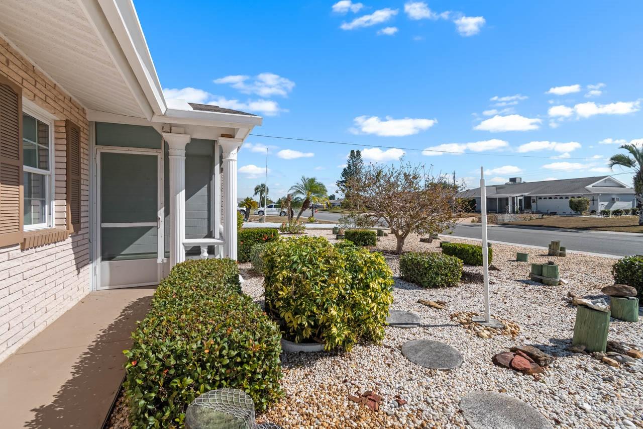 Image 36 of 80 For 829 Fox Hills Drive