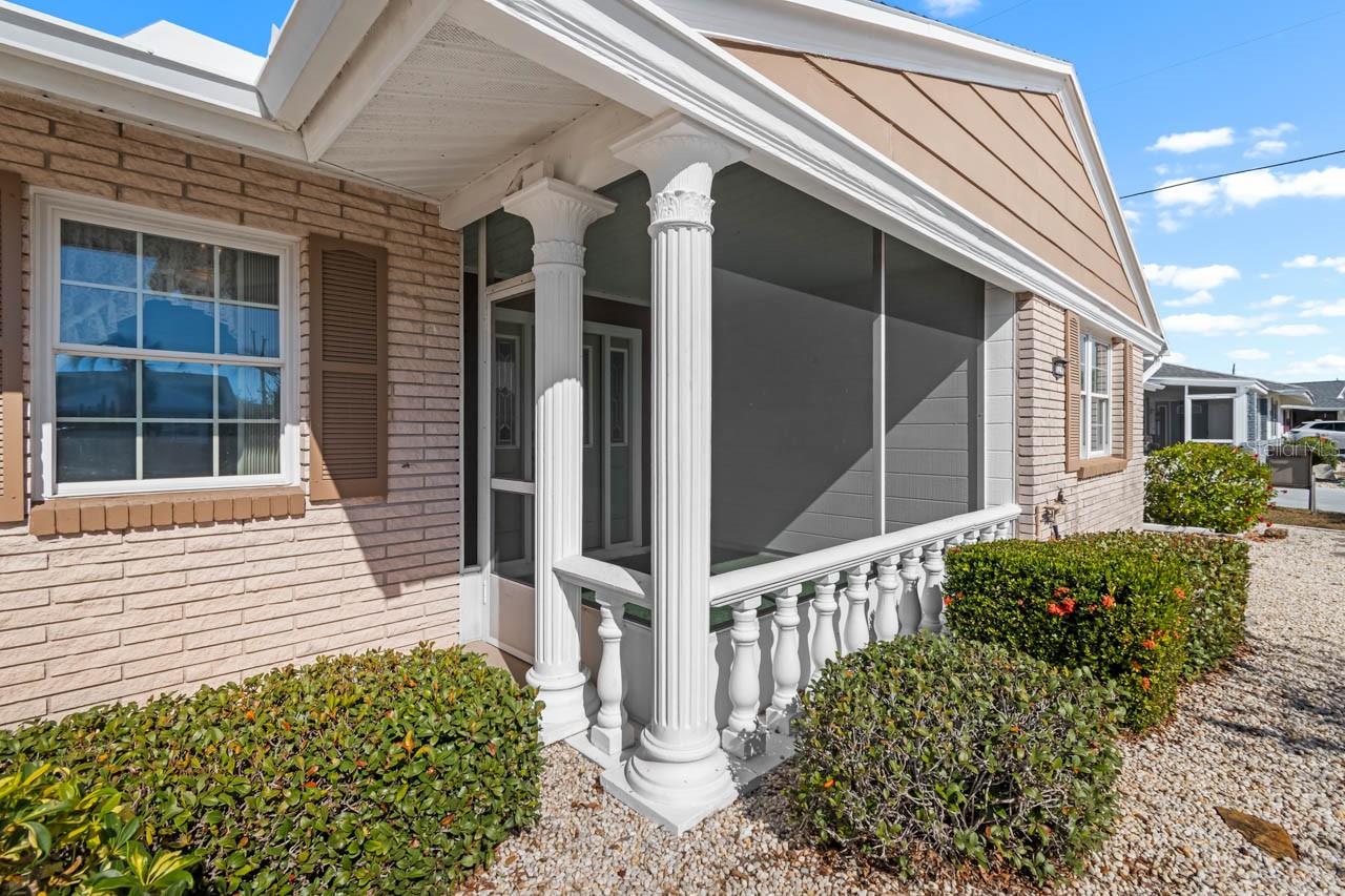 Image 37 of 80 For 829 Fox Hills Drive