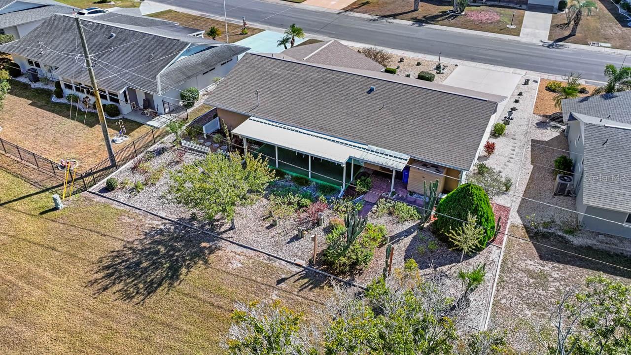 Image 54 of 80 For 829 Fox Hills Drive