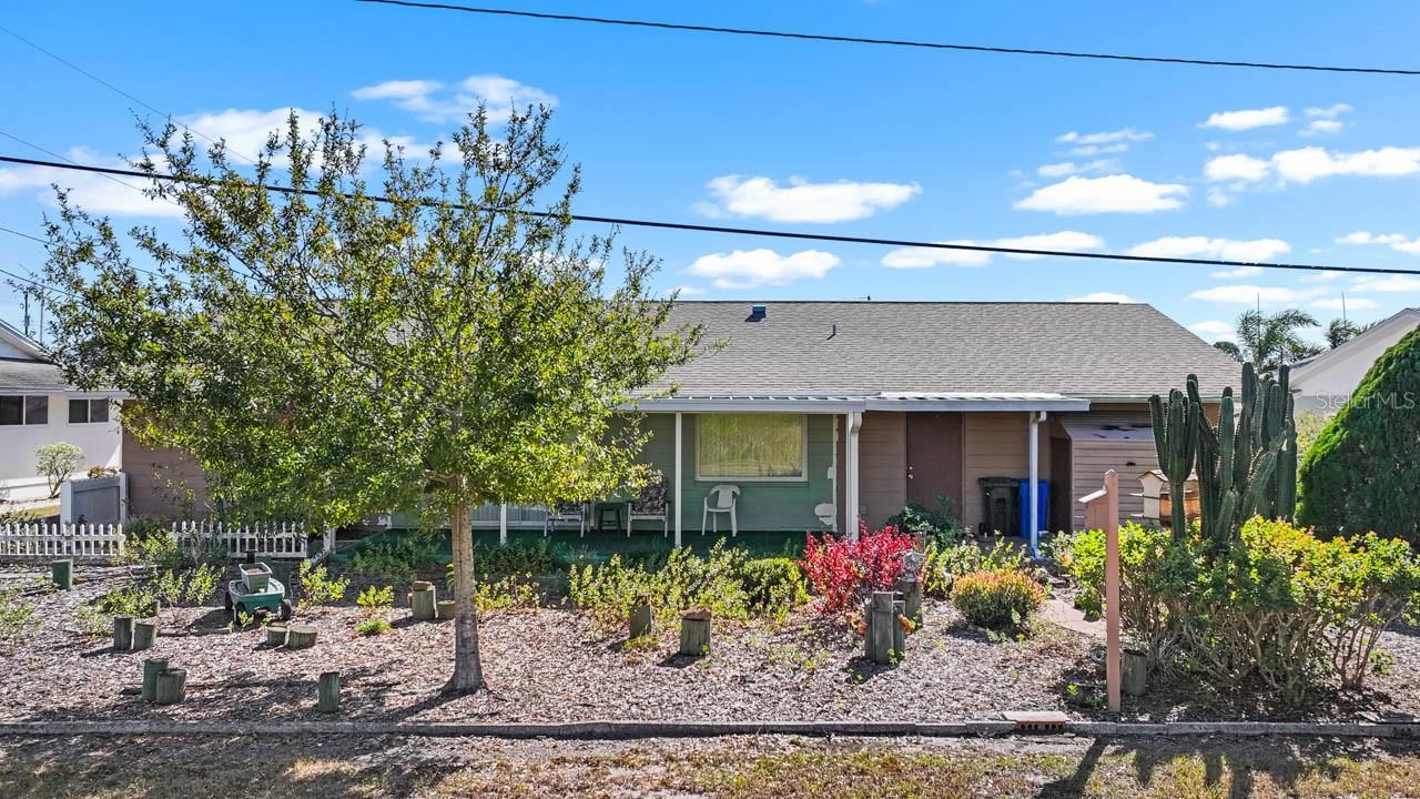 Image 59 of 80 For 829 Fox Hills Drive