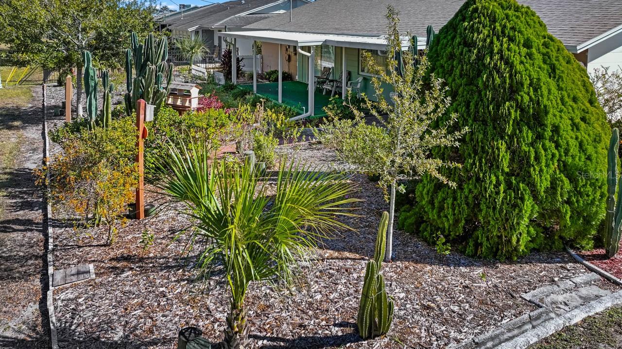 Image 61 of 80 For 829 Fox Hills Drive