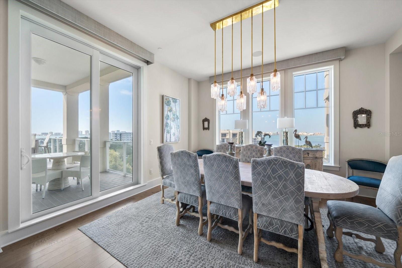 Image 14 of 79 For 8 Palm Terrace 605