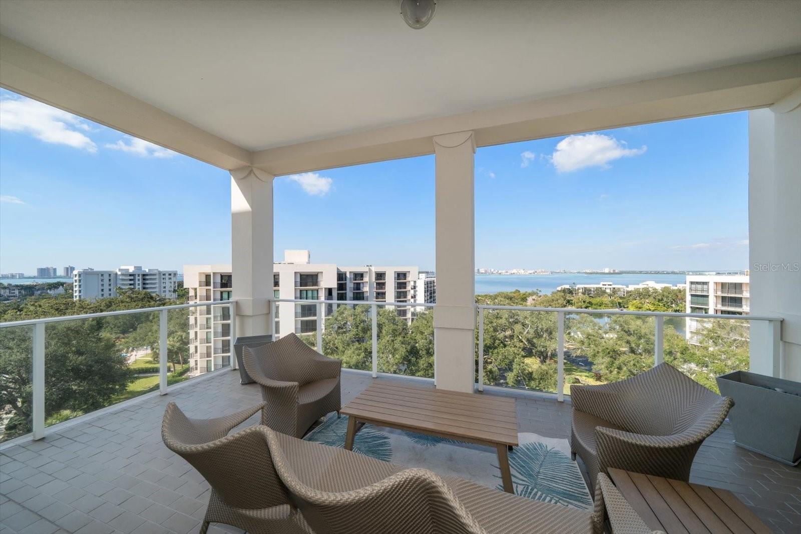 Image 17 of 79 For 8 Palm Terrace 605