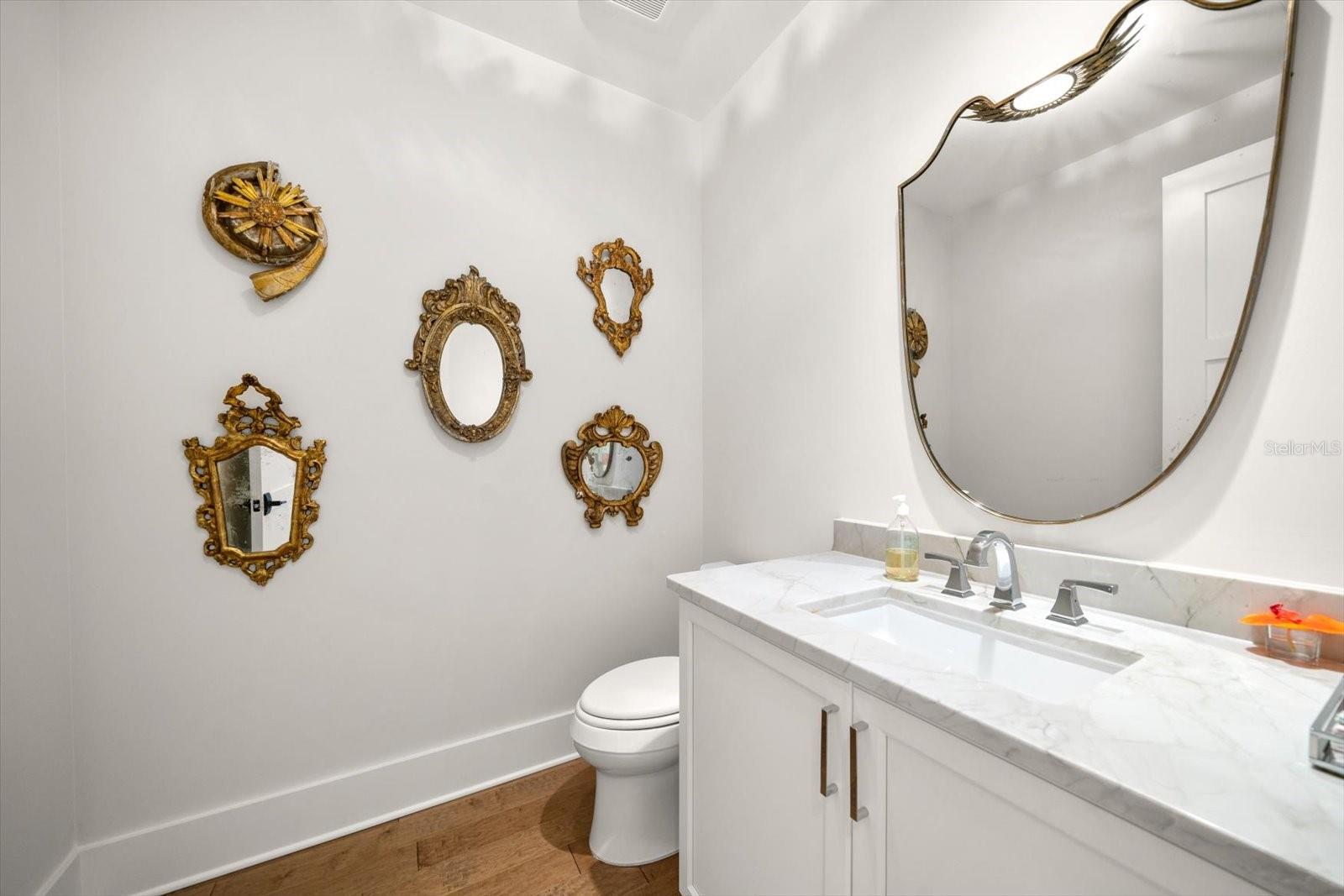 Image 26 of 79 For 8 Palm Terrace 605