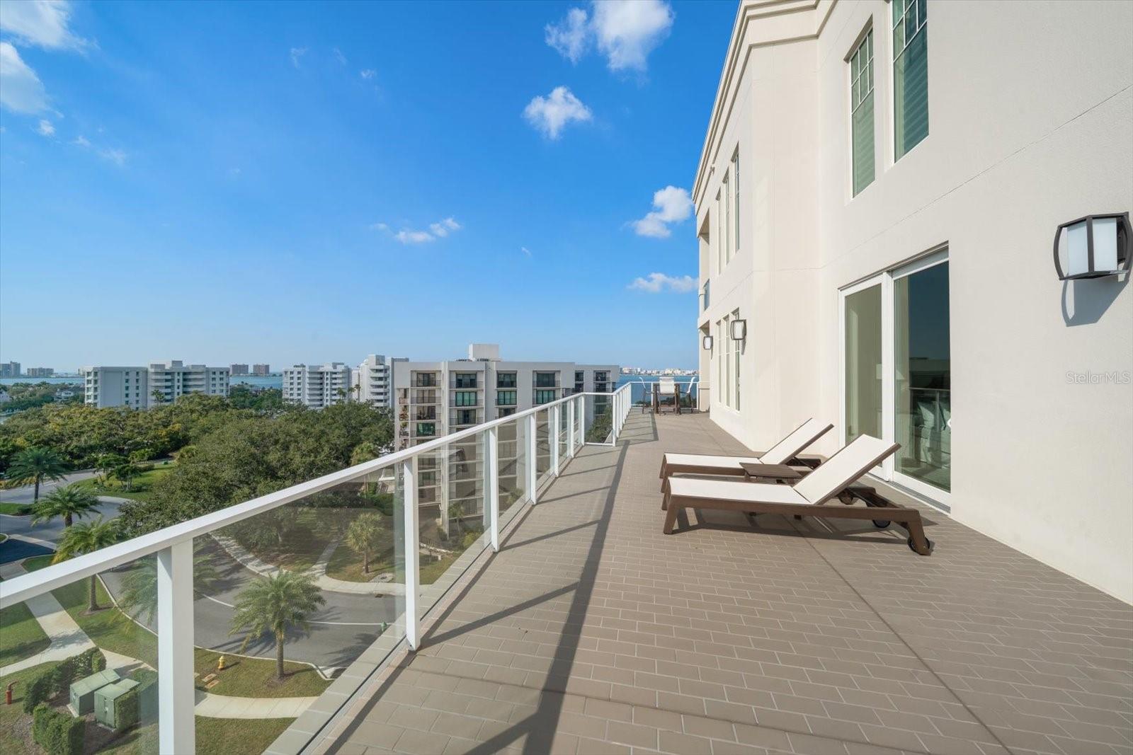 Image 35 of 79 For 8 Palm Terrace 605