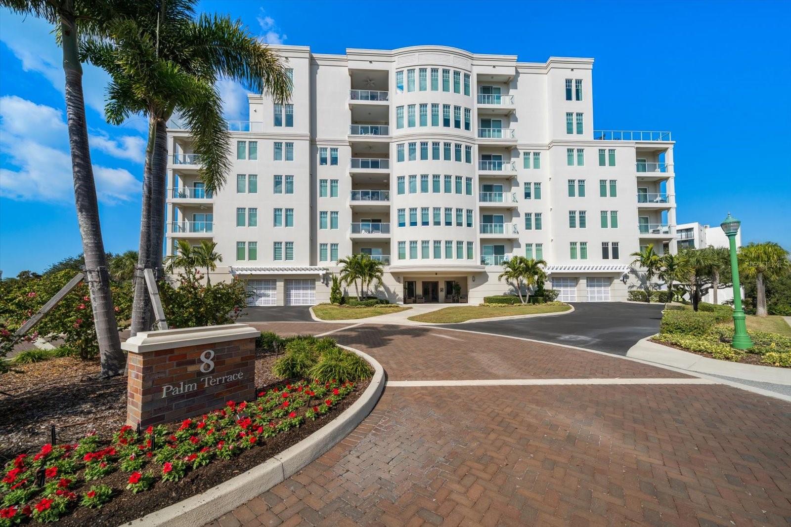 Image 6 of 79 For 8 Palm Terrace 605