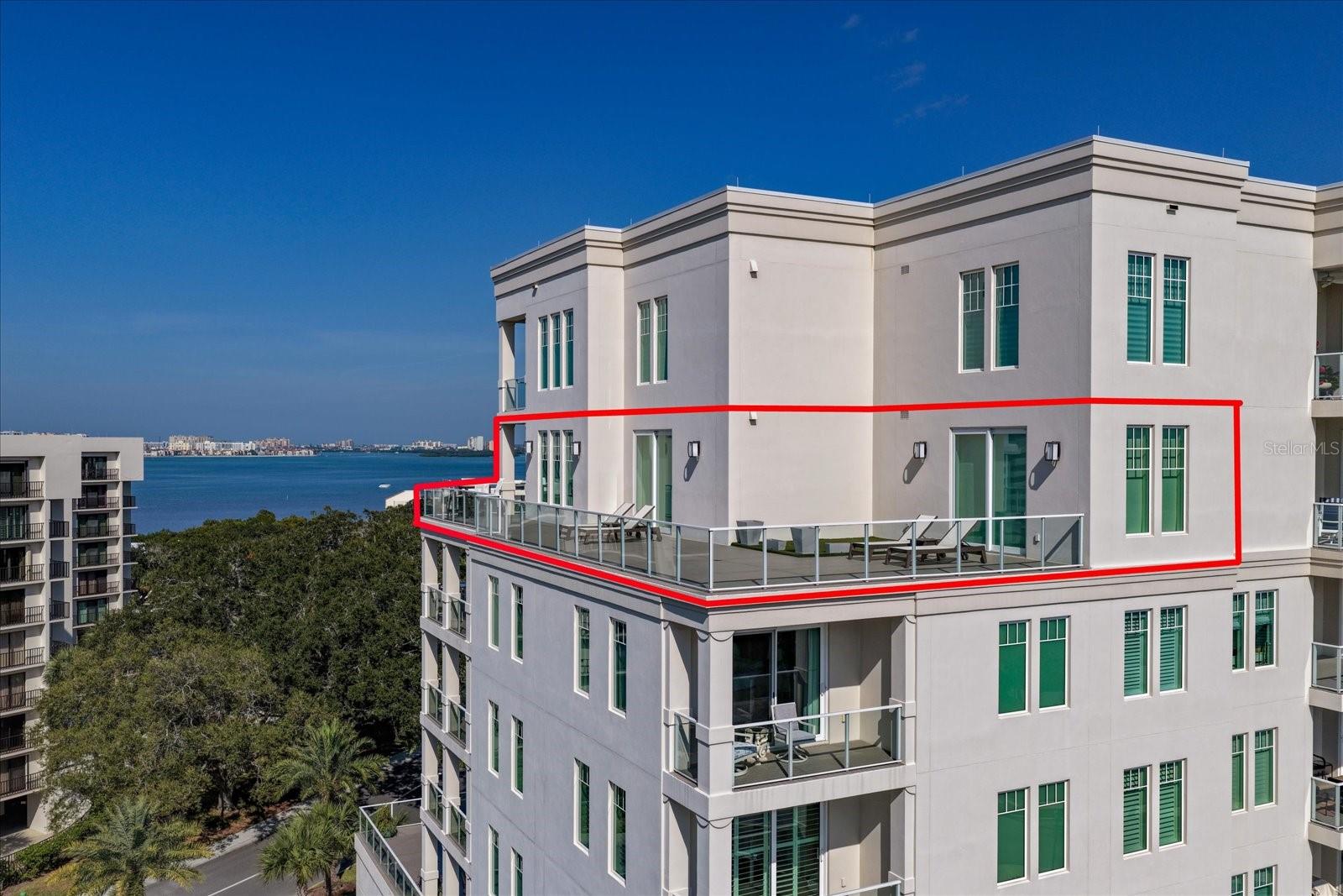 Image 7 of 79 For 8 Palm Terrace 605