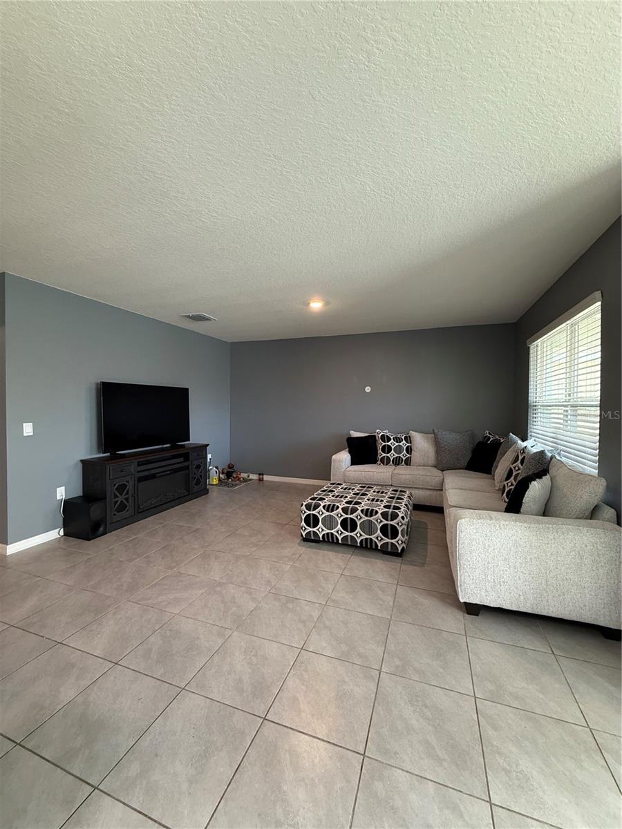 Image 11 of 34 For 33318 Hamilton Hill Ln