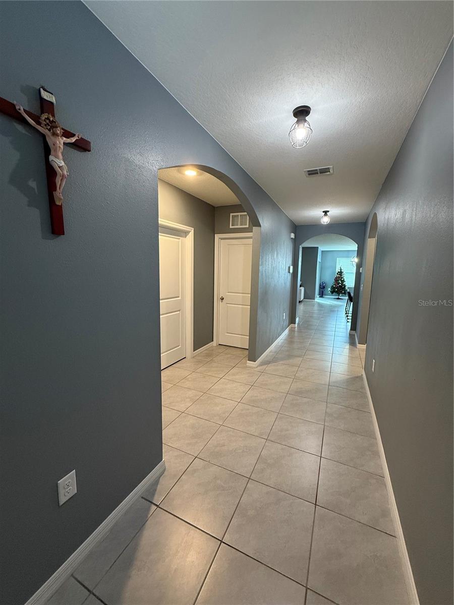 Image 4 of 34 For 33318 Hamilton Hill Ln