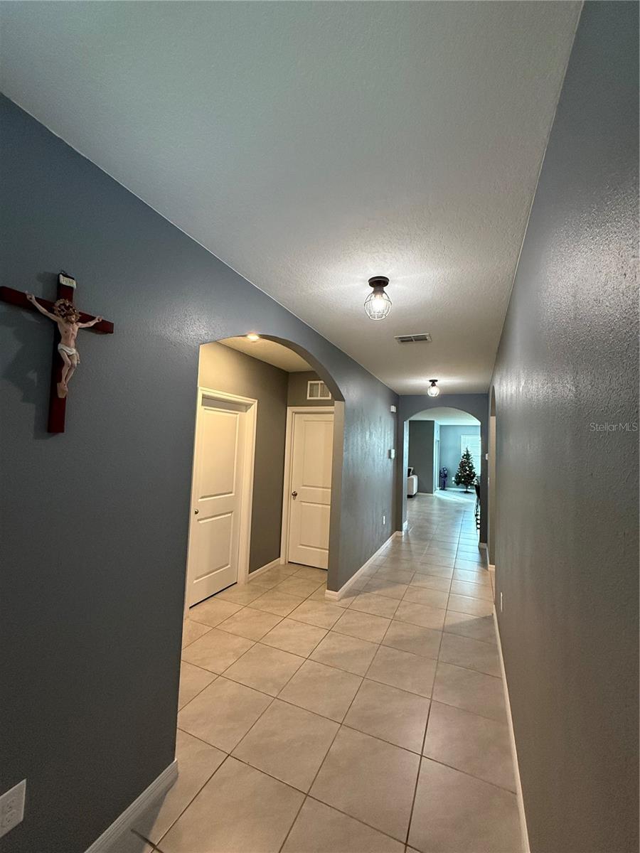 Image 5 of 34 For 33318 Hamilton Hill Ln