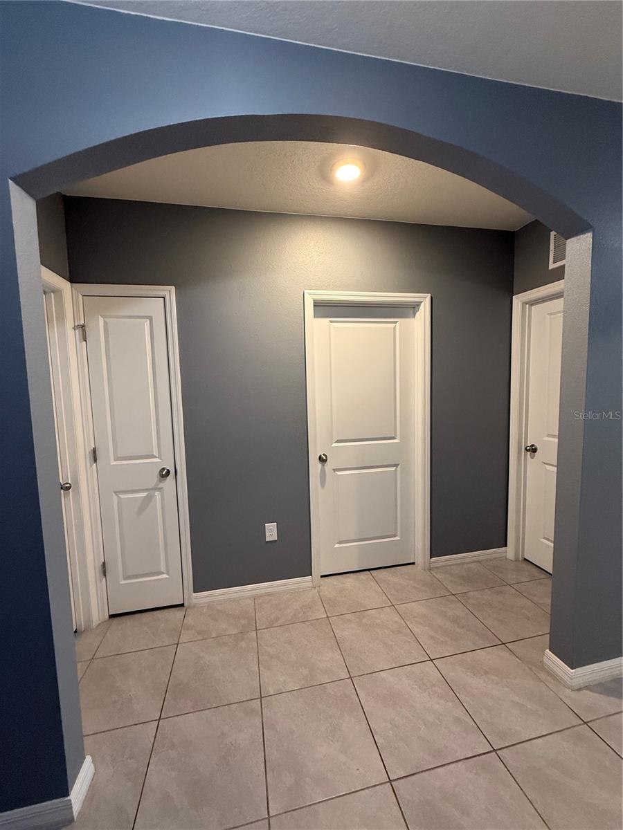 Image 7 of 34 For 33318 Hamilton Hill Ln