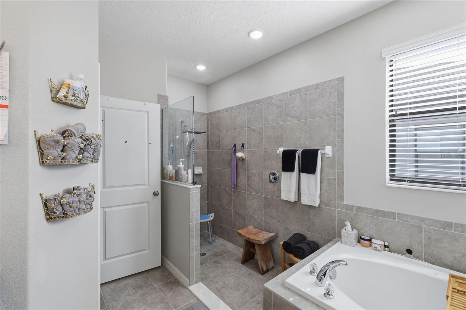 Image 22 of 50 For 6611 Paden Wheel Street