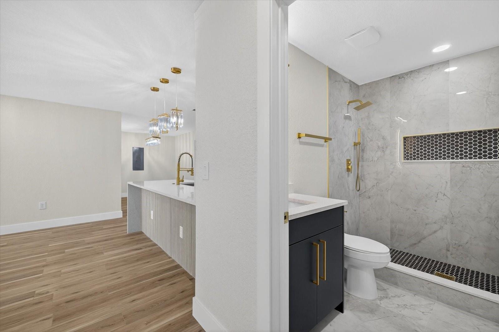 Image 17 of 45 For 7908 Croton Avenue