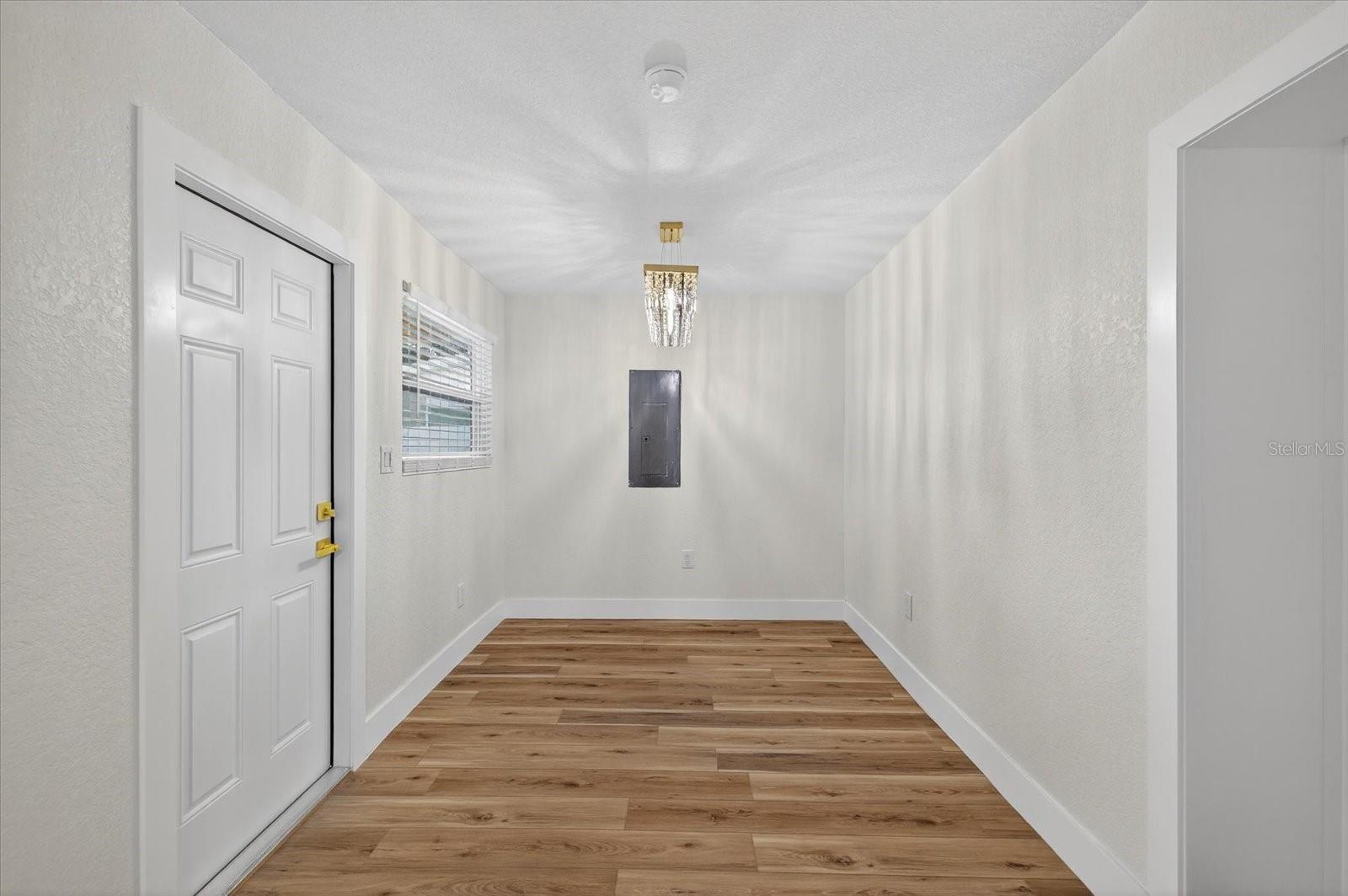 Image 28 of 45 For 7908 Croton Avenue