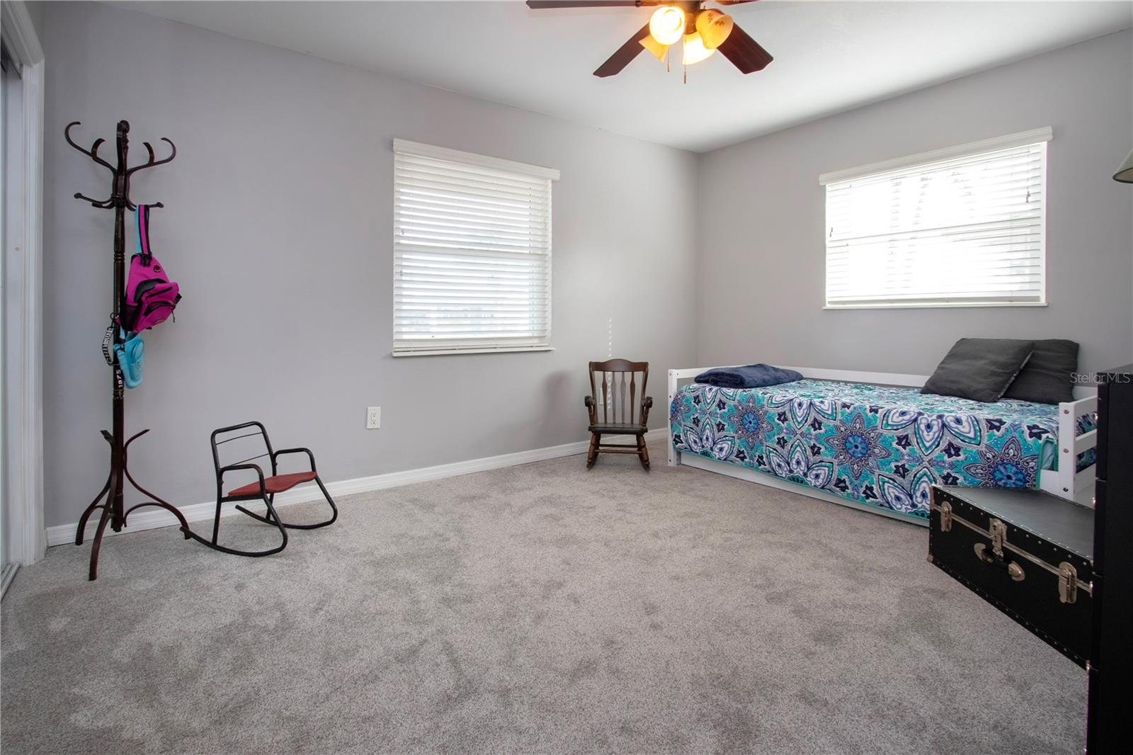 Image 23 of 32 For 618 Oakmont Avenue