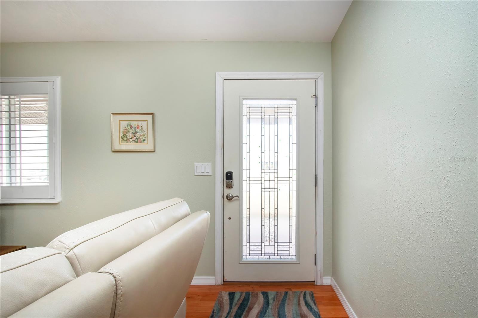 Image 4 of 32 For 618 Oakmont Avenue