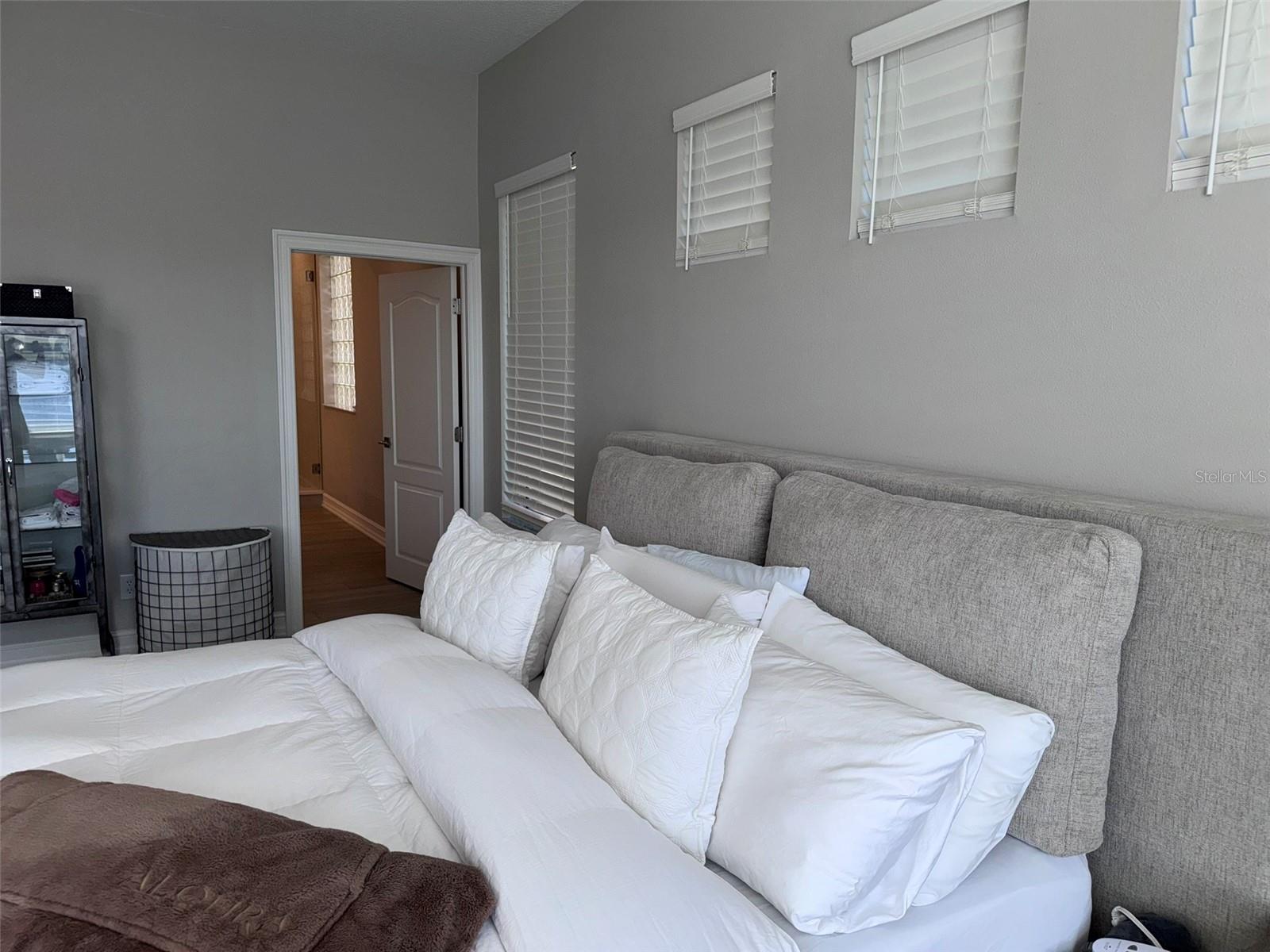 Image 25 of 39 For 9973 Sago Point Drive