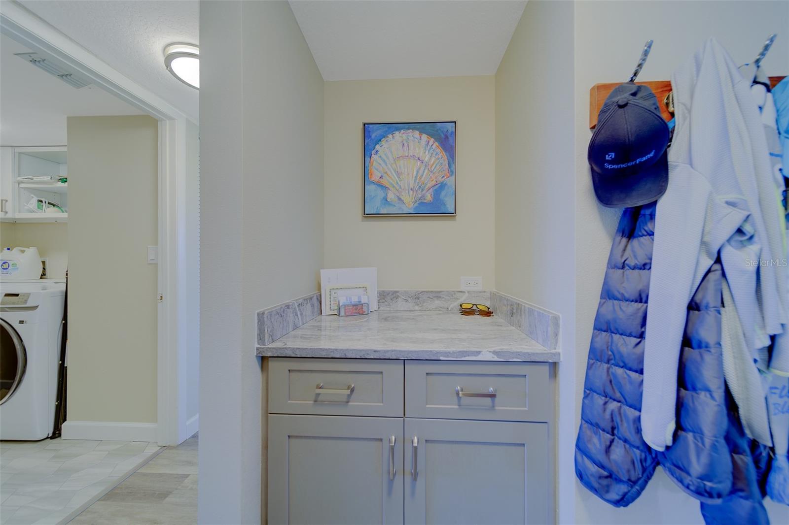 Image 13 of 66 For 5849 Park Street N 404