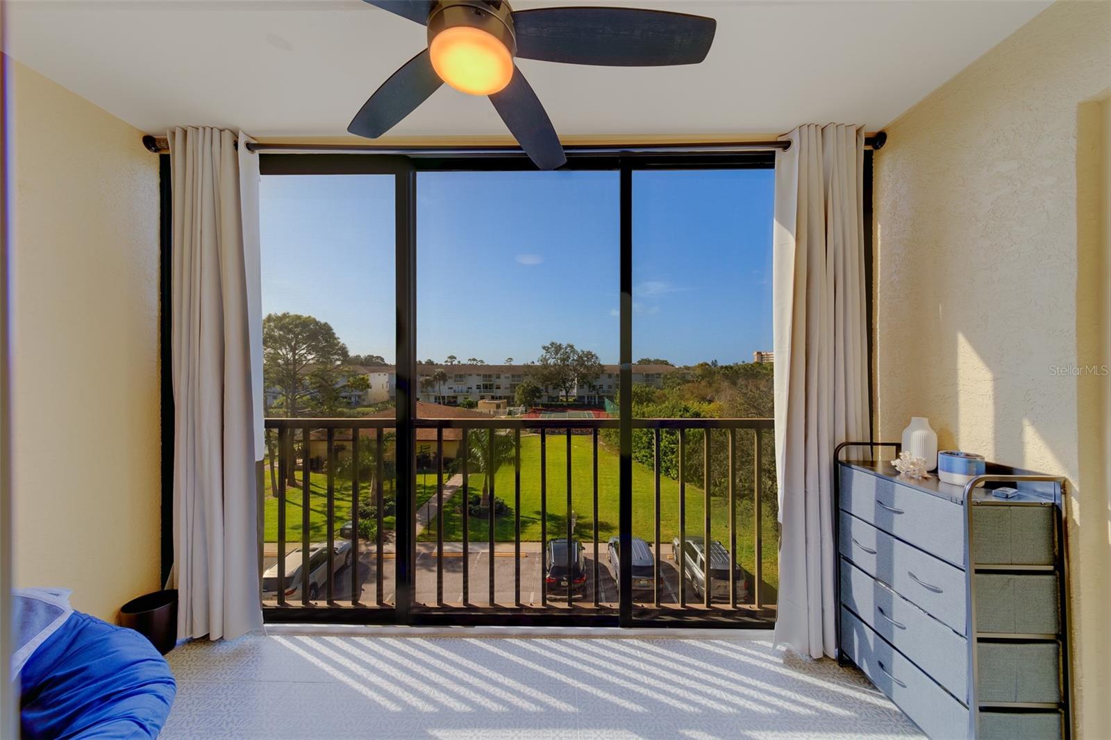 Image 19 of 66 For 5849 Park Street N 404