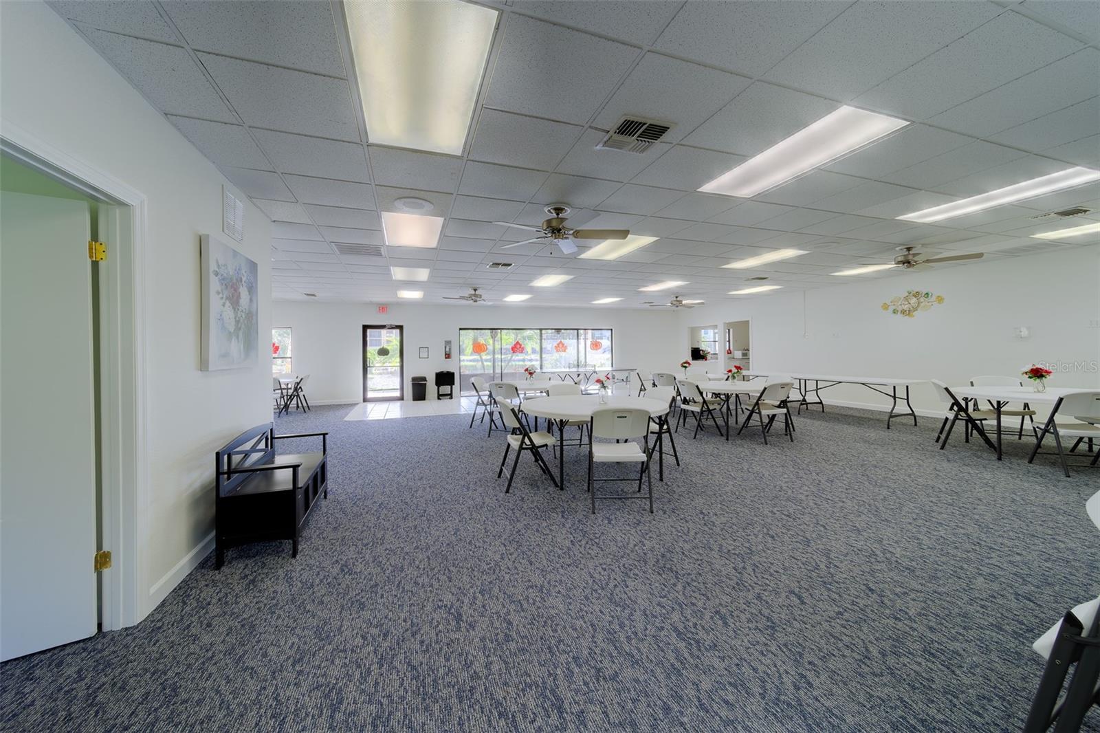 Image 46 of 66 For 5849 Park Street N 404