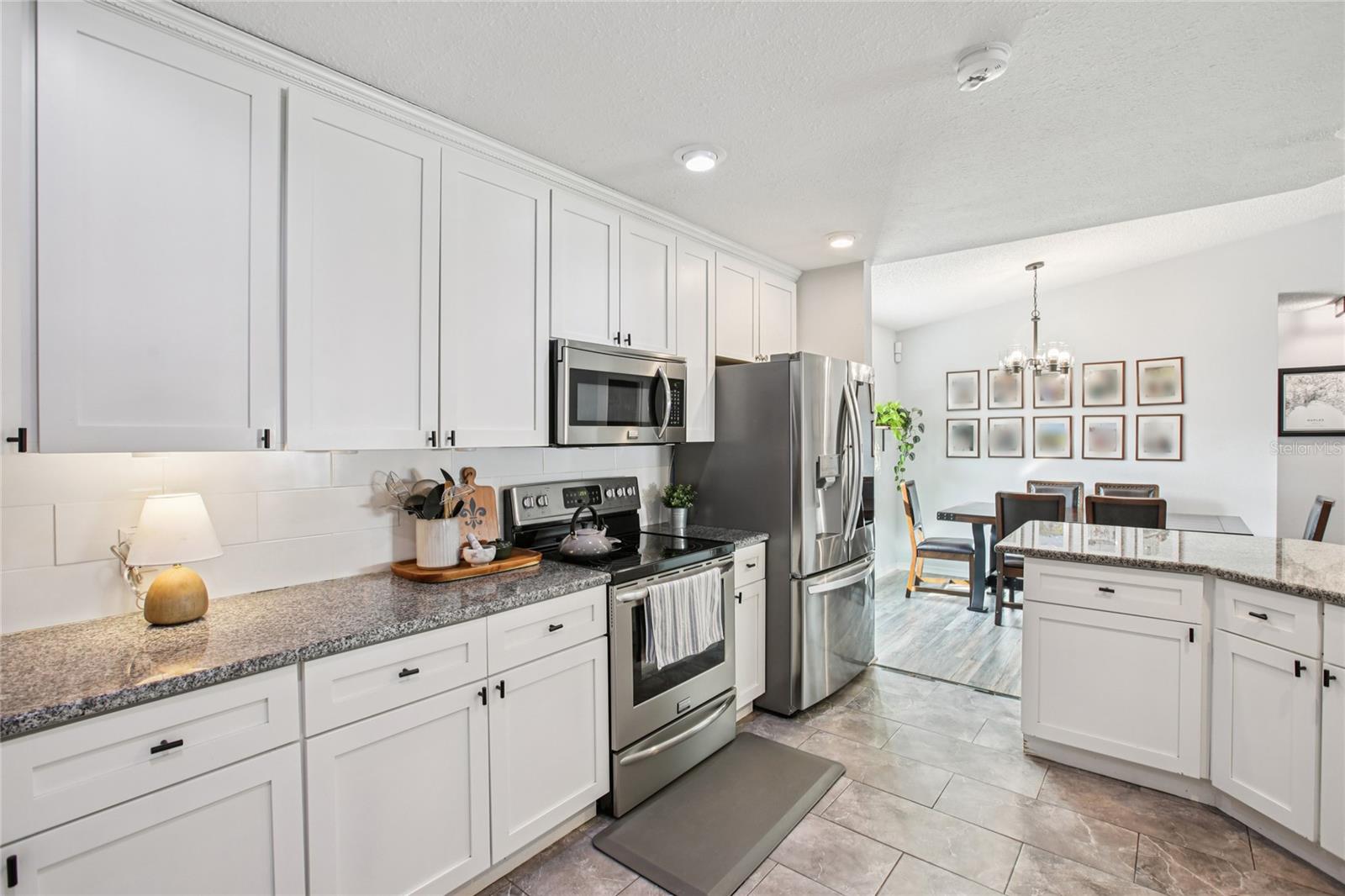 Image 15 of 31 For 2103 Perio Street