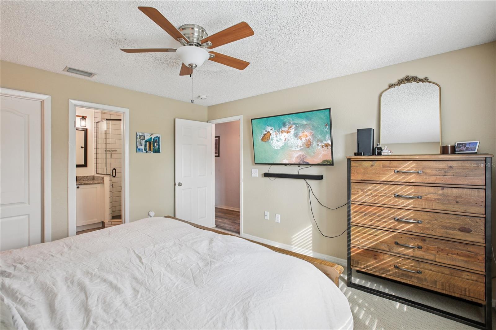 Image 16 of 31 For 2103 Perio Street