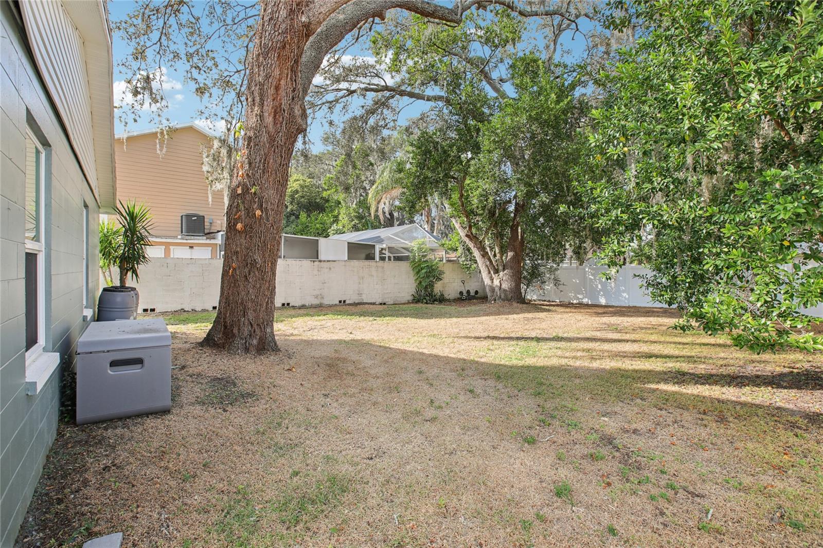 Image 27 of 31 For 2103 Perio Street