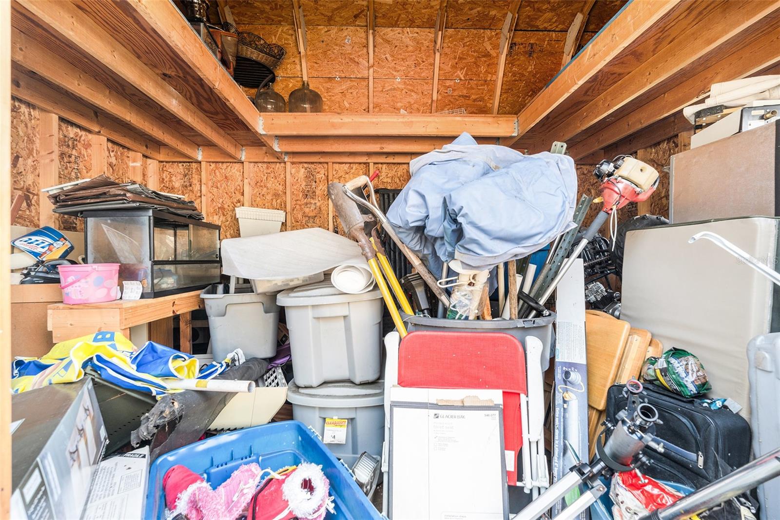 Listing photo id 9 for 11747 Christian Court