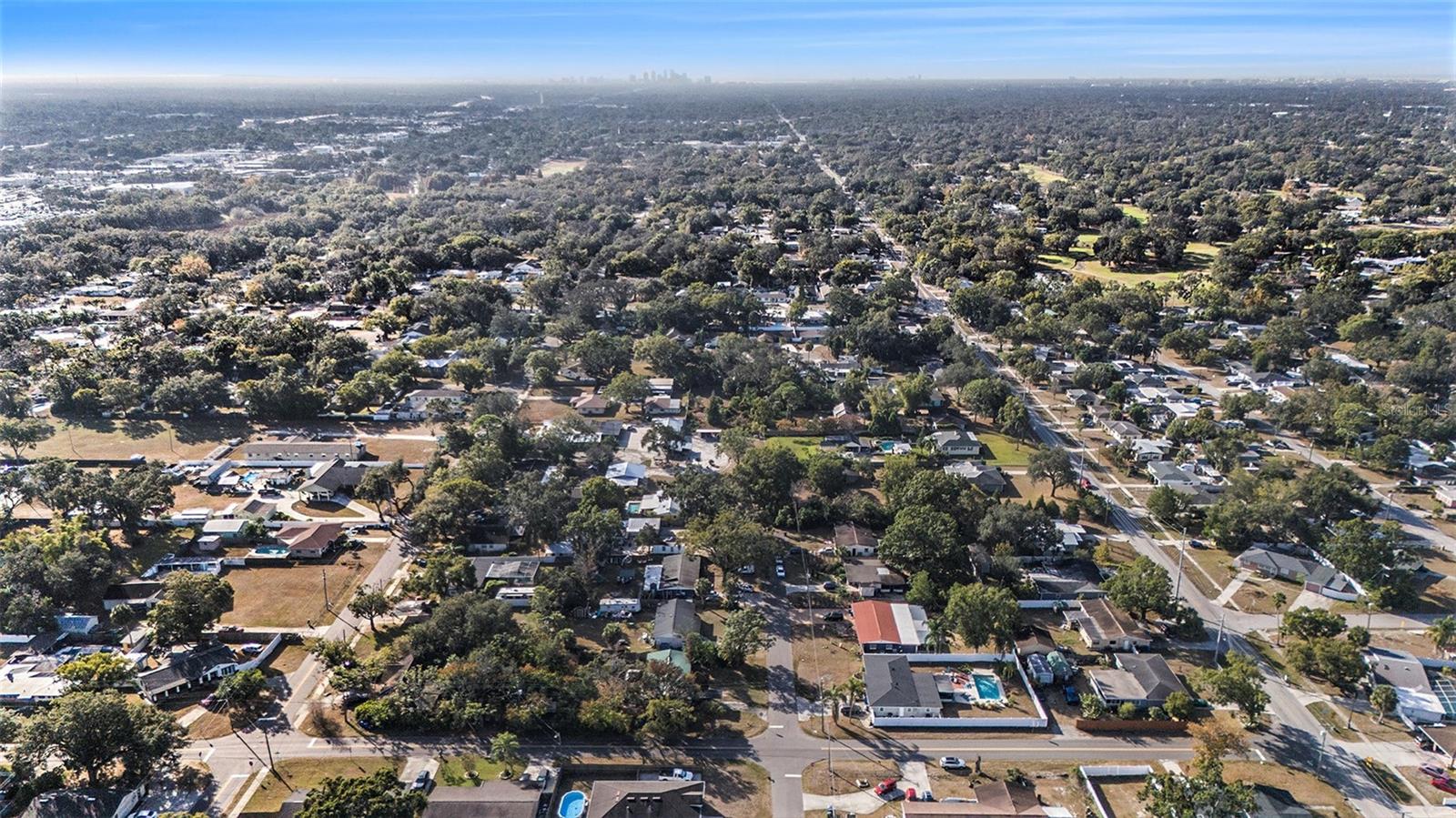 Listing photo id 16 for 11747 Christian Court