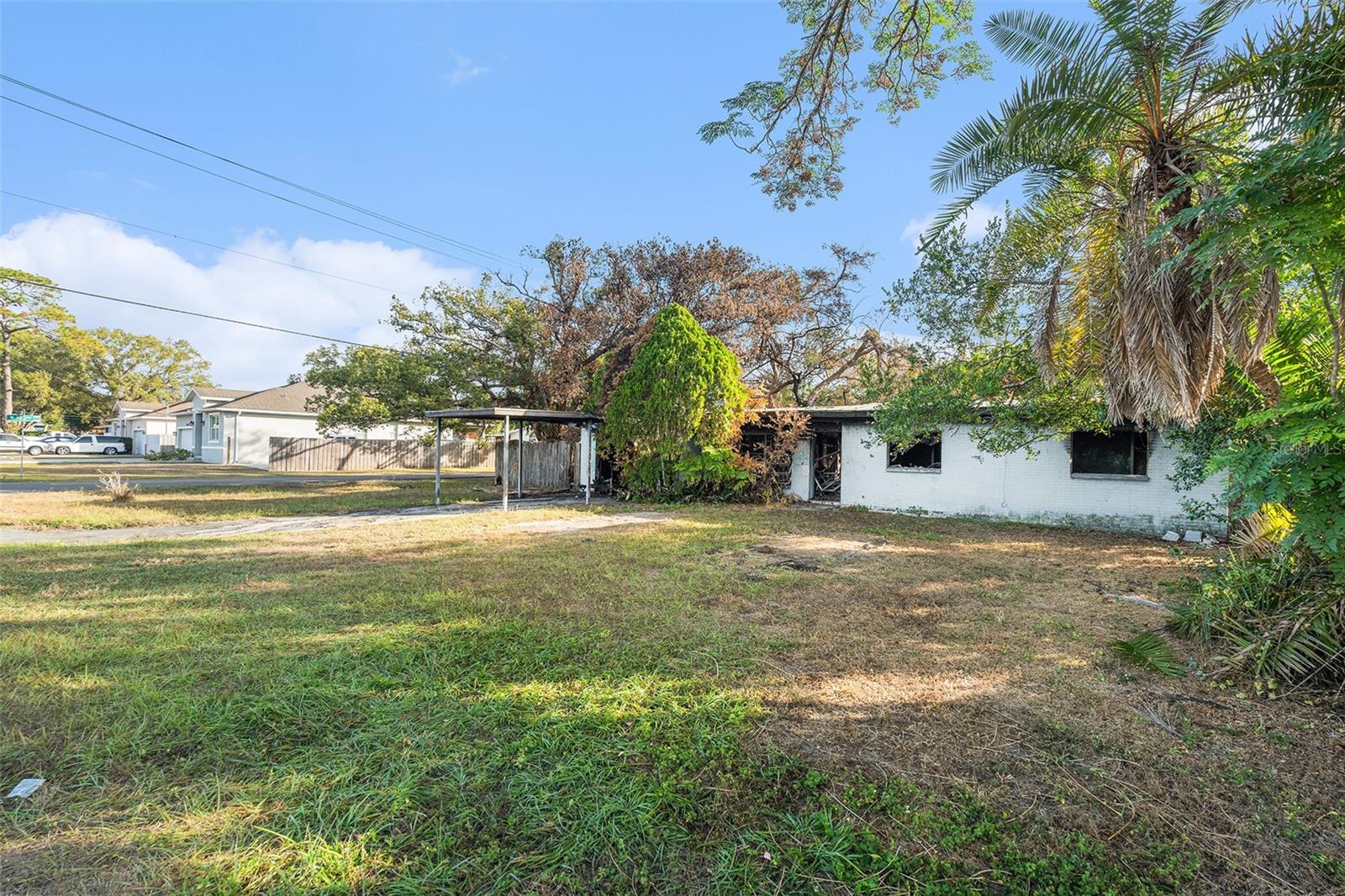 Listing photo id 2 for 11747 Christian Court