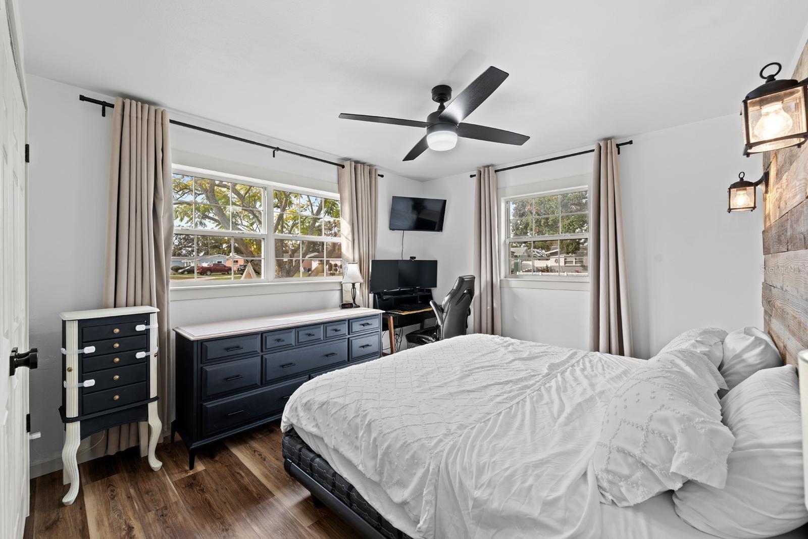 Image 17 of 27 For 8701 56th Street N