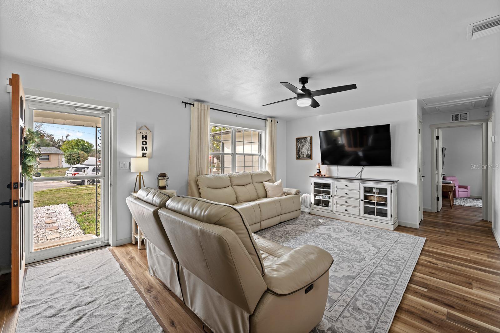 Image 8 of 27 For 8701 56th Street N