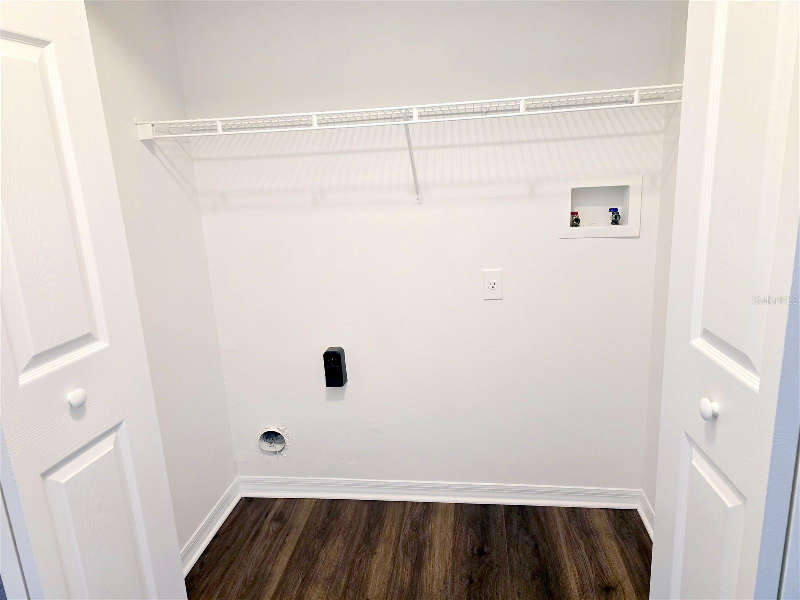 Image 18 of 36 For 1920 Summer Club Drive 110